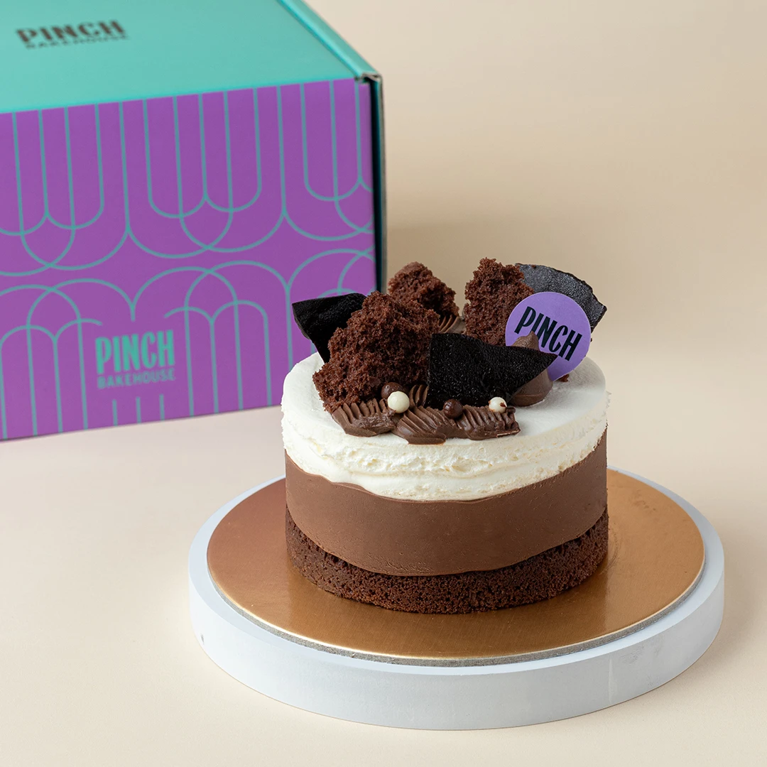 Blackout Cheesecake (4" Inches)
