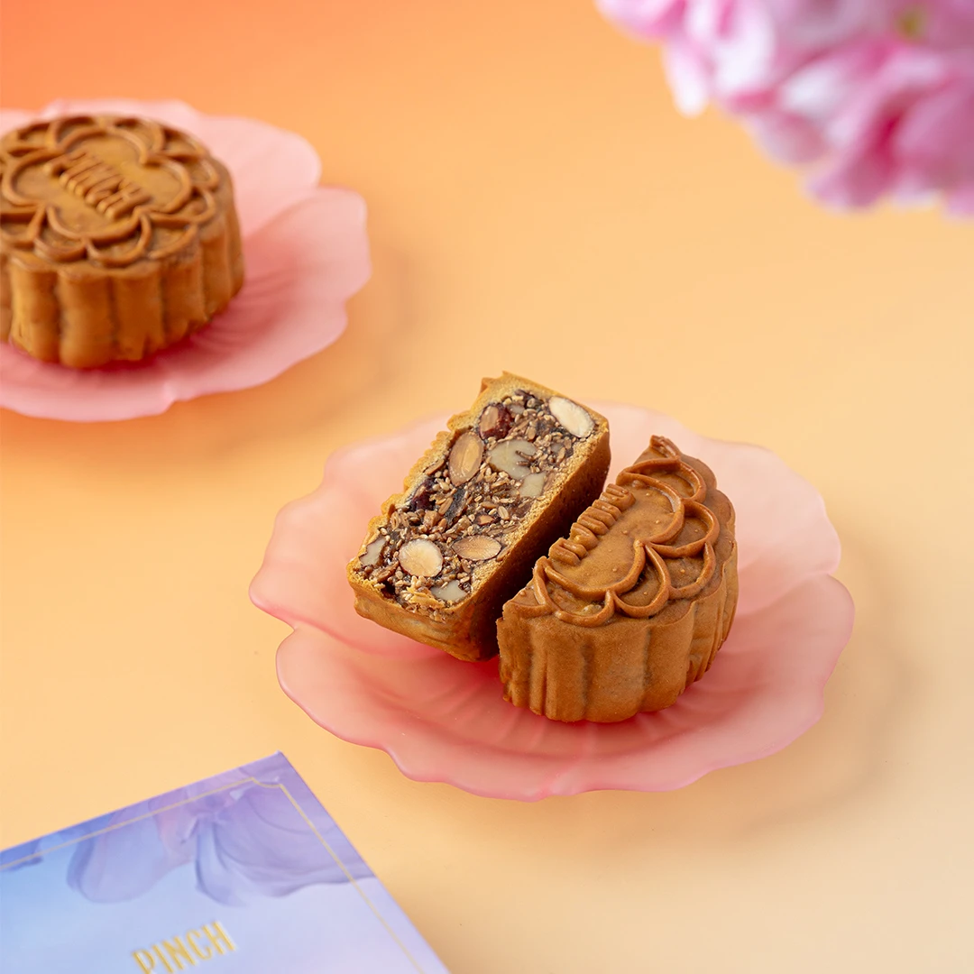 Mixed Nuts Mooncake (4s)