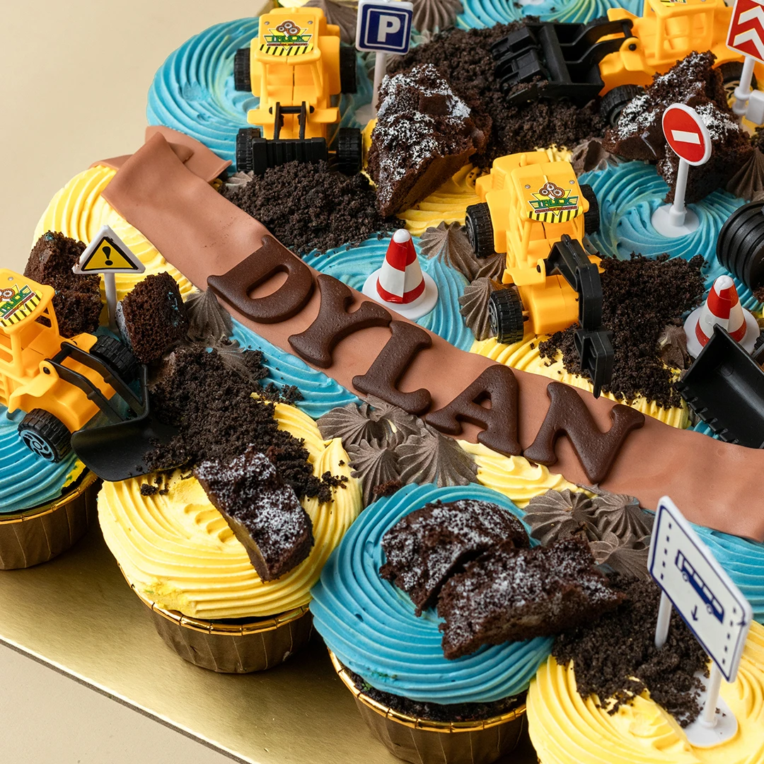 Pull-apart Assorted Cupcakes (Construction)